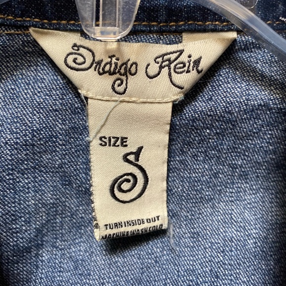 Indigo Rein Distressed Front Button Med-Dark Blue Denim Jacket Size Small VGC - Picture 7 of 7